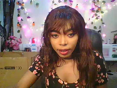 Snapshot of Anaconda2350 chatting on 11/24/25, 11:10 Anaconda2350 online show from 11/24/25, 11:10