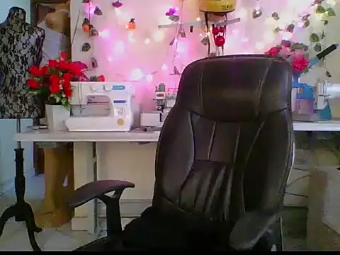 Snapshot of Anaconda2350 chatting on 02/10/26, 10:19 Anaconda2350 online show from 02/10/26, 10:19