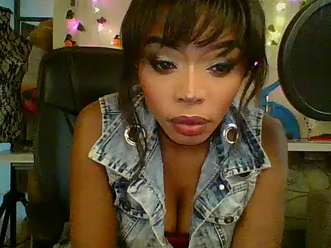Snapshot of Anaconda2350 chatting on 02/24/26, 11:30 Anaconda2350 online show from 02/24/26, 11:30