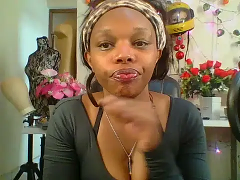 Snapshot of Anaconda2350 chatting on 03/16/26, 02:21 Anaconda2350 online show from 03/16/26, 02:21