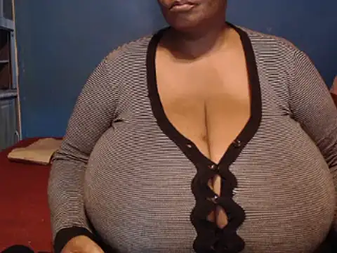 CUTEFIRMMELONSS online show from 01/15/25, 09:41