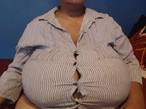 CUTEFIRMMELONSS online show from 01/31/25, 03:33