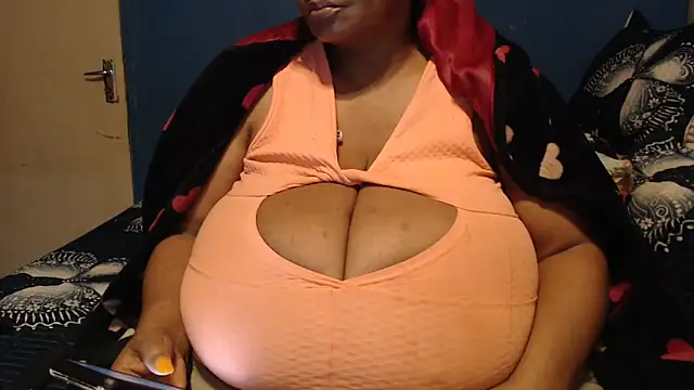 CUTEFIRMMELONSS online show from 09/17/25, 08:32