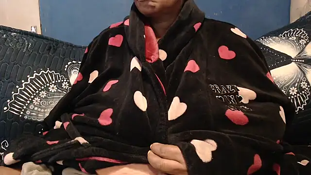 CUTEFIRMMELONSS online show from 09/19/25, 09:22