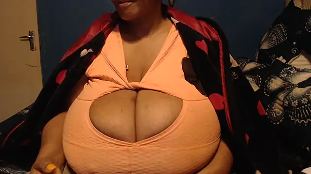 CUTEFIRMMELONSS online show from 09/25/25, 06:33