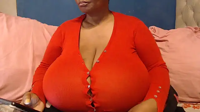 CUTEFIRMMELONSS online show from 10/02/25, 09:38