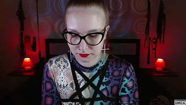 Amanita  Pantherina online show from 12/04/24, 12:25