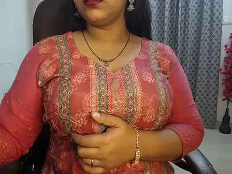 Queen Jessia online show from 12/11/24, 03:35