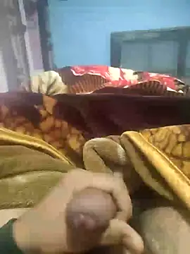 Snapshot of Deshilund9 chatting on 01/07/25, 08:13 Deshilund9 online show from 01/07/25, 08:13