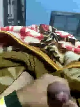 Snapshot of Deshilund9 chatting on 01/11/25, 09:57 Deshilund9 online show from 01/11/25, 09:57