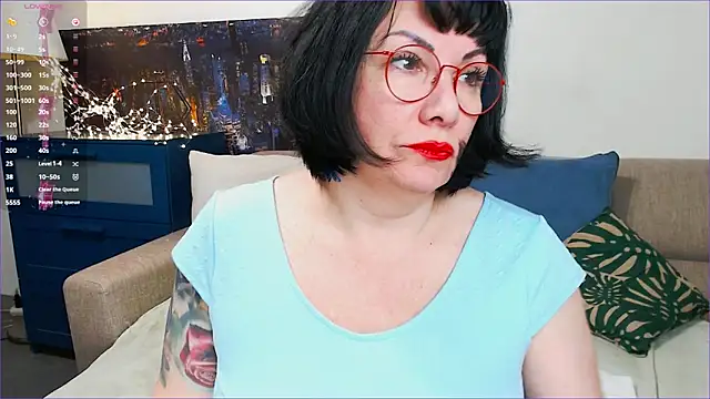 SquirtySlut online show from 02/18/25, 06:04