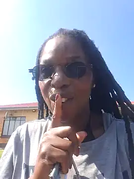 Shaniko89 online show from 02/04/25, 07:29