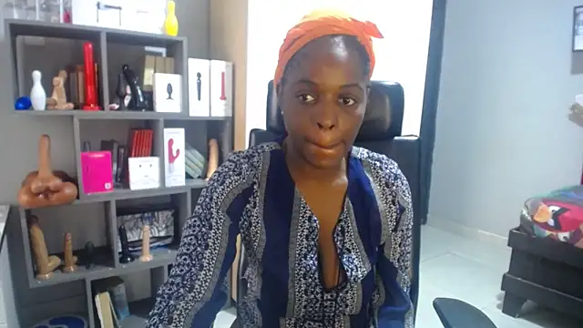 Shaniko89 online show from 09/25/25, 05:33