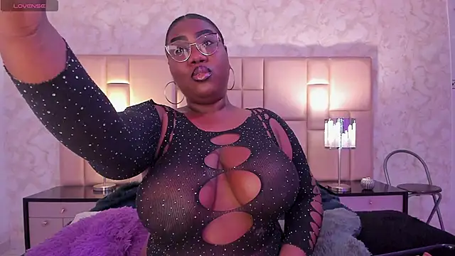 Darnellqueen online show from 02/17/25, 04:53