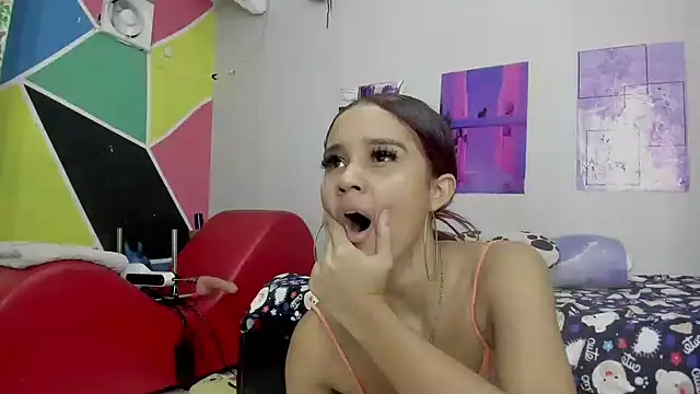 MarianaManzur online show from 01/25/25, 02:36