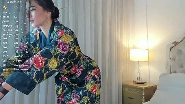 Valentina Ross  online show from 01/14/25, 01:06