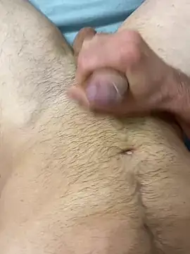 Snapshot of Pascutt chatting on 10/08/25, 05:05 Pascutt online show from 10/08/25, 05:05