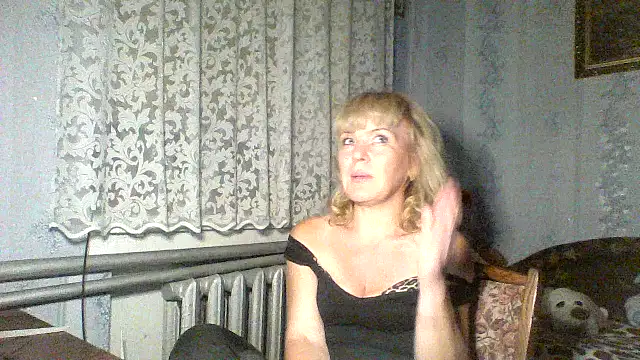 Annie Heart online show from 09/08/25, 09:14