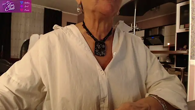 Snapshot of roxana_brooks chatting on 12/09/24, 02:49 roxana brooks online show from 12/09/24, 02:49