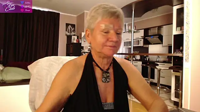 Snapshot of roxana_brooks chatting on 12/13/24, 11:13 roxana brooks online show from 12/13/24, 11:13