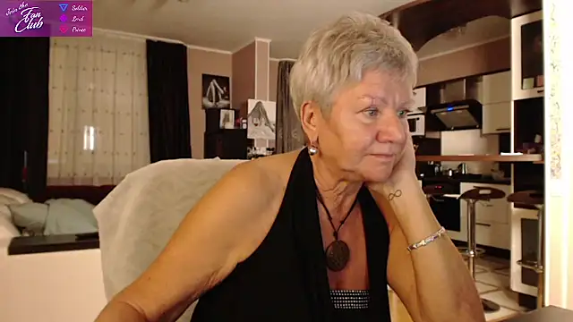 Snapshot of roxana_brooks chatting on 12/16/24, 05:43 roxana brooks online show from 12/16/24, 05:43