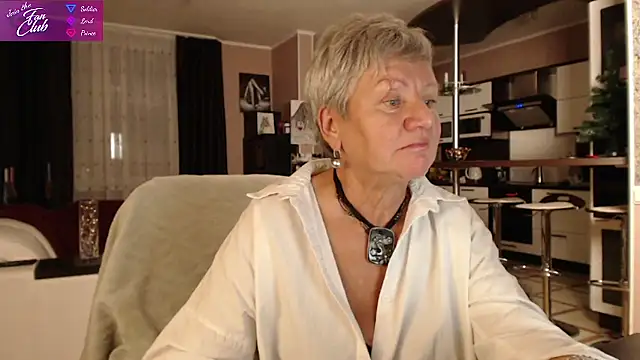 Snapshot of roxana_brooks chatting on 12/17/24, 05:47 roxana brooks online show from 12/17/24, 05:47
