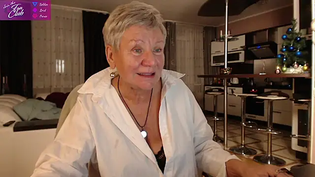 Snapshot of roxana_brooks chatting on 12/20/24, 06:24 roxana brooks online show from 12/20/24, 06:24
