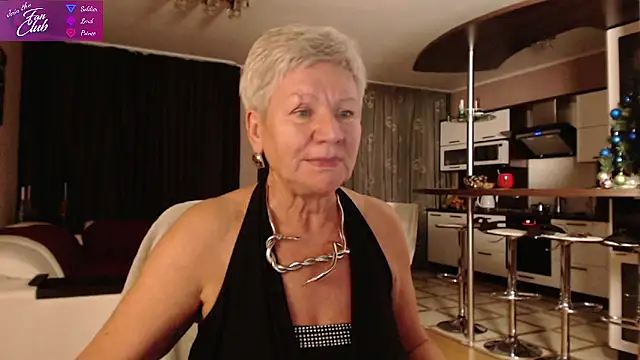 Snapshot of roxana_brooks chatting on 12/27/24, 03:04 roxana brooks online show from 12/27/24, 03:04