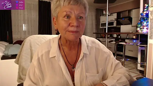 Snapshot of roxana_brooks chatting on 12/28/24, 06:08 roxana brooks online show from 12/28/24, 06:08
