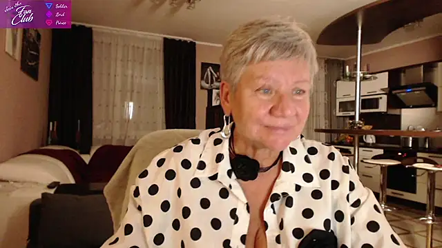 Snapshot of roxana_brooks chatting on 12/29/24, 07:43 roxana brooks online show from 12/29/24, 07:43