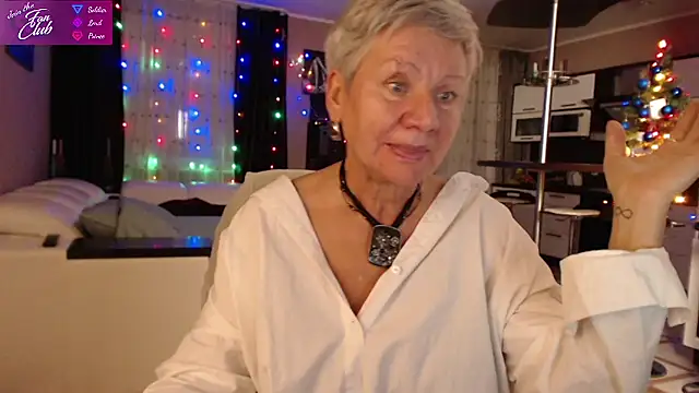 Snapshot of roxana_brooks chatting on 01/01/25, 06:06 roxana brooks online show from 01/01/25, 06:06