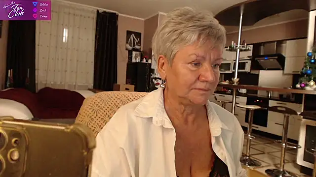 Snapshot of roxana_brooks chatting on 01/11/25, 04:57 roxana brooks online show from 01/11/25, 04:57