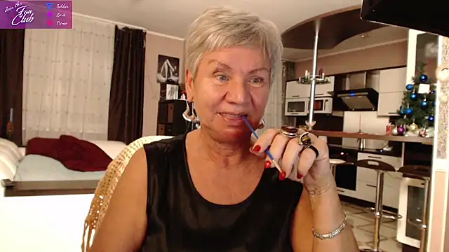 Snapshot of roxana_brooks chatting on 01/13/25, 05:44 roxana brooks online show from 01/13/25, 05:44