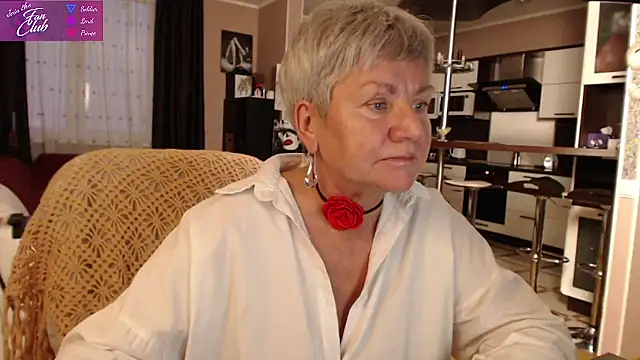Snapshot of roxana_brooks chatting on 01/14/25, 02:00 roxana brooks online show from 01/14/25, 02:00
