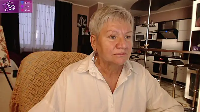 Snapshot of roxana_brooks chatting on 01/16/25, 01:47 roxana brooks online show from 01/16/25, 01:47