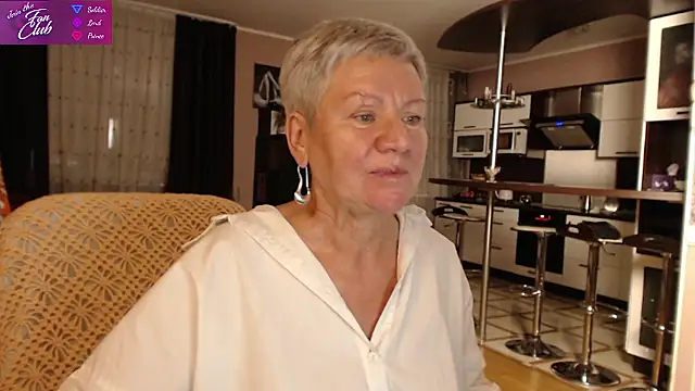 Snapshot of roxana_brooks chatting on 01/16/25, 04:50 roxana brooks online show from 01/16/25, 04:50