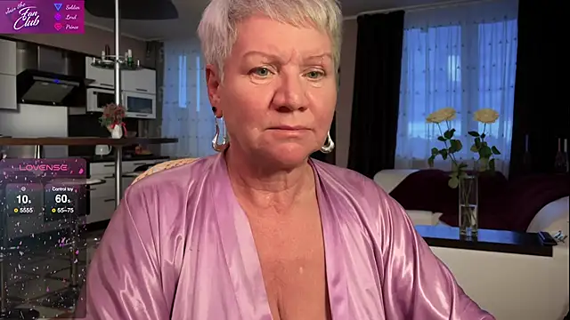 Snapshot of roxana_brooks chatting on 01/26/25, 01:58 roxana brooks online show from 01/26/25, 01:58