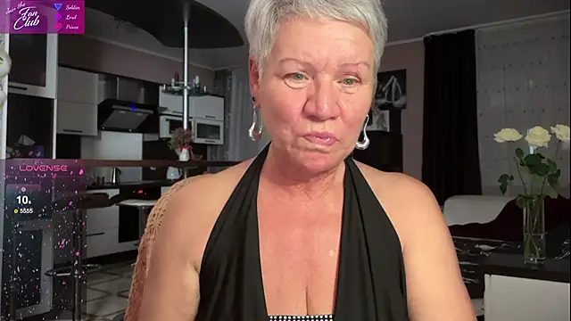 Snapshot of roxana_brooks chatting on 01/27/25, 05:26 roxana brooks online show from 01/27/25, 05:26