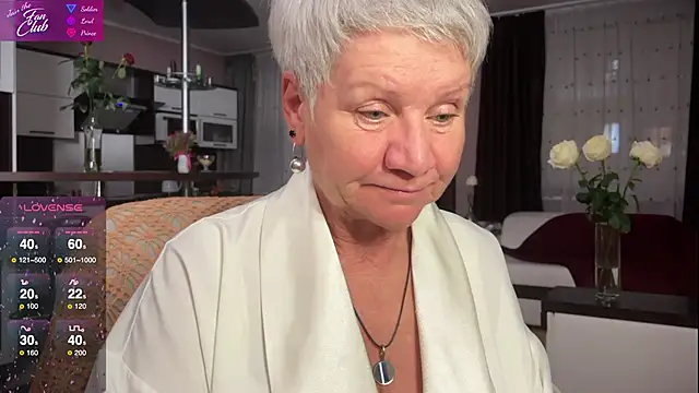Snapshot of roxana_brooks chatting on 02/05/25, 09:18 roxana brooks online show from 02/05/25, 09:18