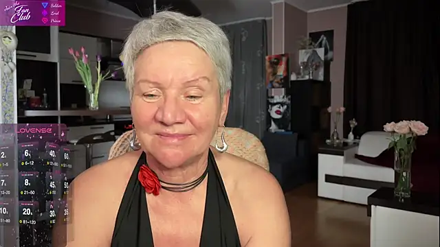 Snapshot of roxana_brooks chatting on 03/10/25, 06:23 roxana brooks online show from 03/10/25, 06:23