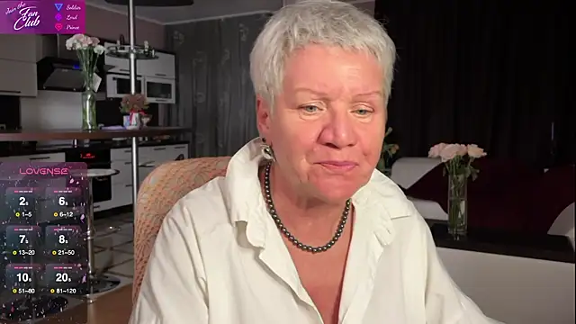Snapshot of roxana_brooks chatting on 03/14/25, 05:46 roxana brooks online show from 03/14/25, 05:46