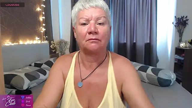 roxana brooks online show from 05/21/26, 01:01
