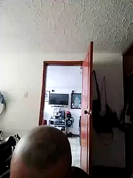 Snapshot of KenllyH chatting on 03/17/25, 10:28 KenllyH online show from 03/17/25, 10:28