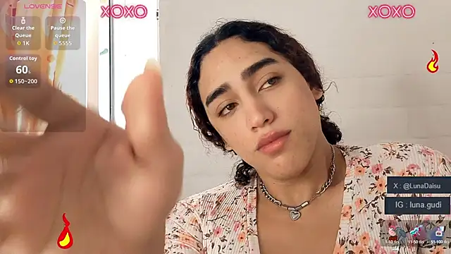 LunaGudi online show from 09/17/25, 12:07