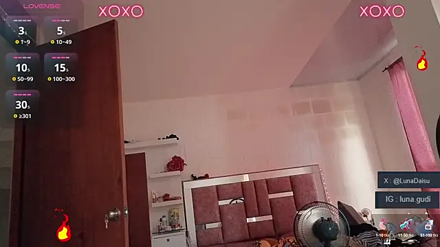 LunaGudi online show from 10/03/25, 01:08