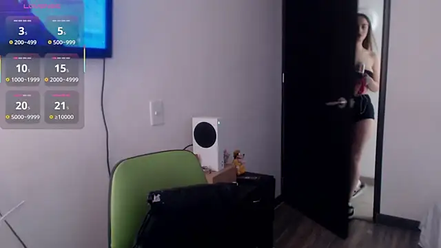 Sophi-tayson online show from 09/25/25, 05:27