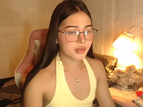 Snapshot of Ashely_Lewis chatting on 12/03/25, 10:02 Ashely Lewis online show from 12/03/25, 10:02