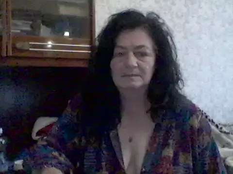 GypsiQueen2 online show from 02/04/25, 11:27