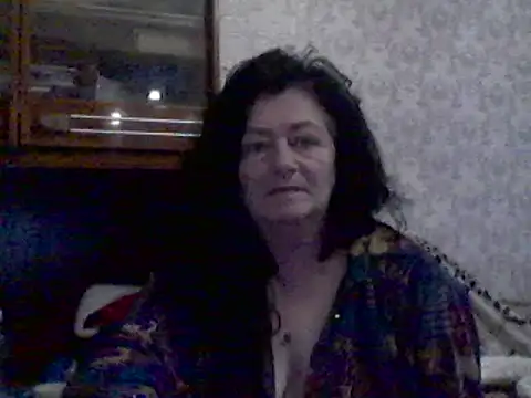 GypsiQueen2 online show from 02/04/25, 02:32