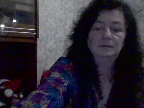 GypsiQueen2 online show from 02/05/25, 06:04